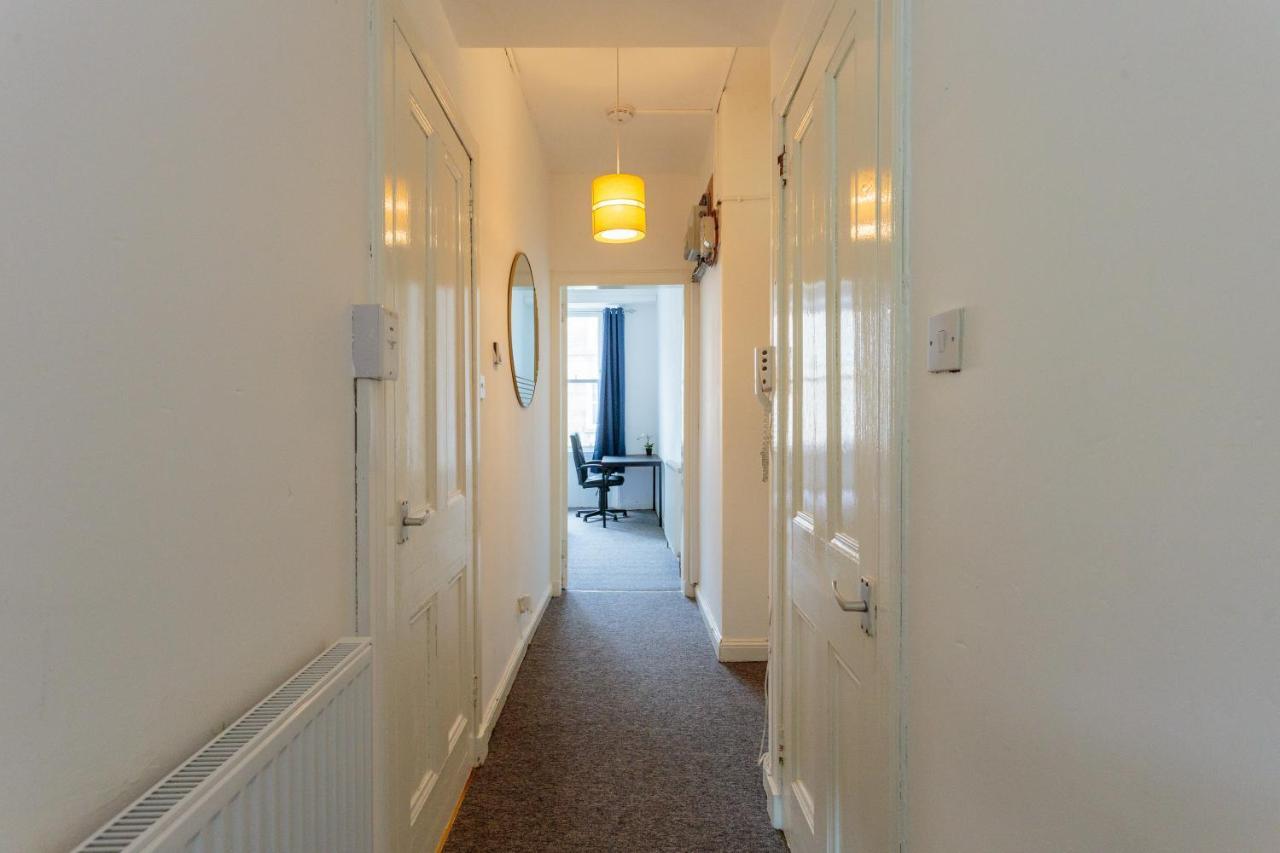 Appartement One Bedroom Just A 10 Min Walk From City Center! EDI